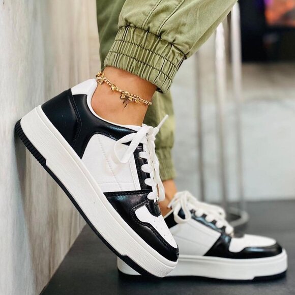 Brand new Elevate | Places To Go. Goals To Get — Always In Style 🖤 - Picture 4 of 4